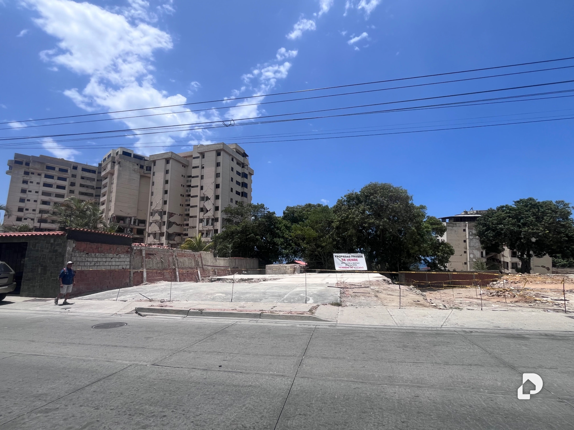 Terreno en Los Corales, Caraballeda – 3