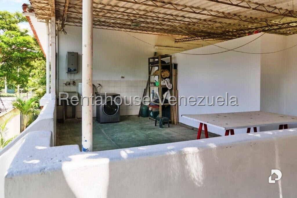 Commercial space in Valle Arriba, Caracas – 12