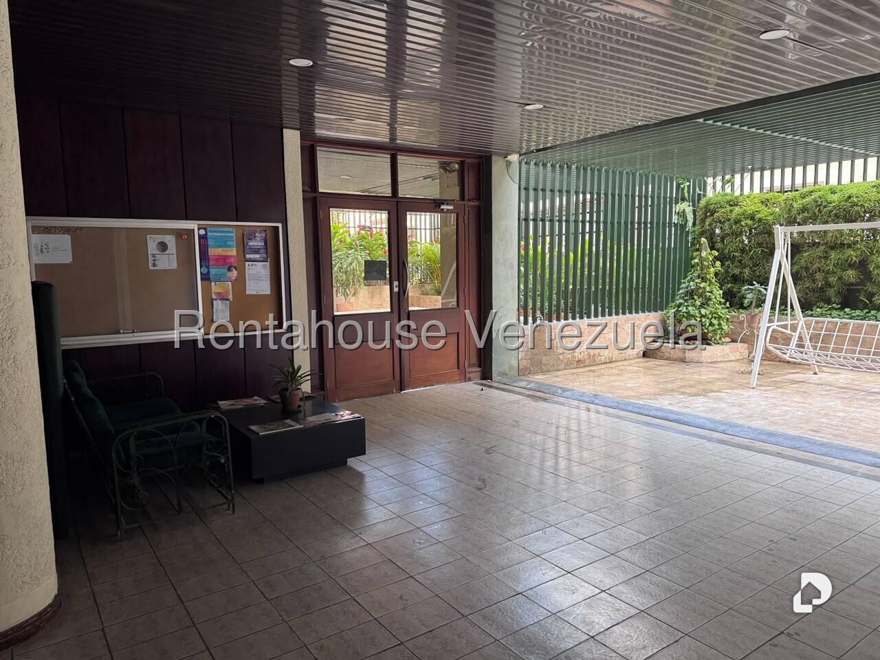 Apartamento en Los Palos Grandes, Caracas – 20