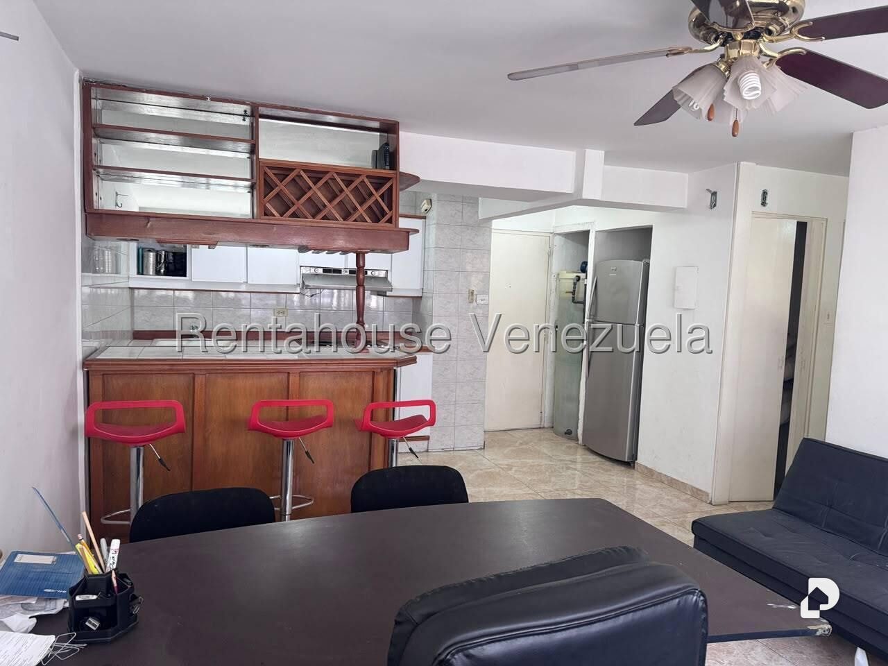 Apartamento en Los Palos Grandes, Caracas – 10