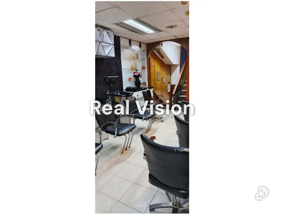 Local comercial en Av. Urdaneta, Caracas – 4
