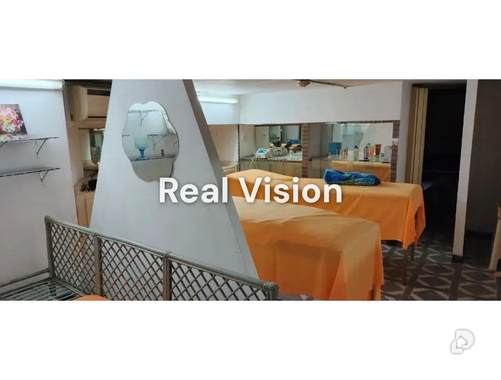 Local comercial en Av. Urdaneta, Caracas – 14