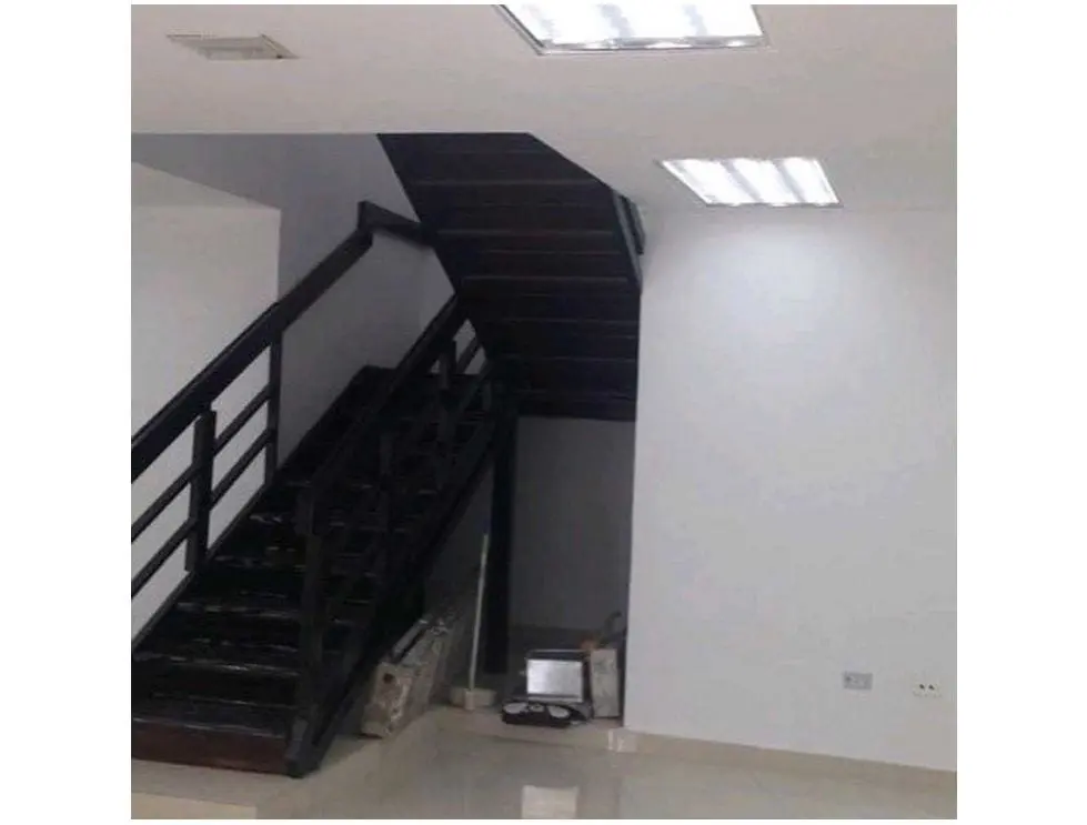Local comercial en Campo Alegre, Caracas - 1