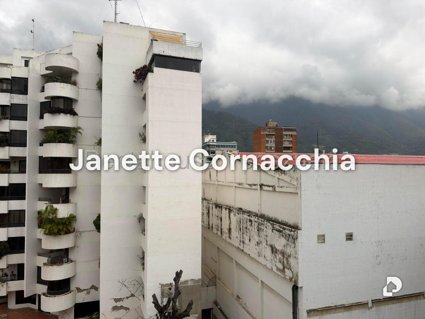 Apartamento en La Florida, Caracas – 13