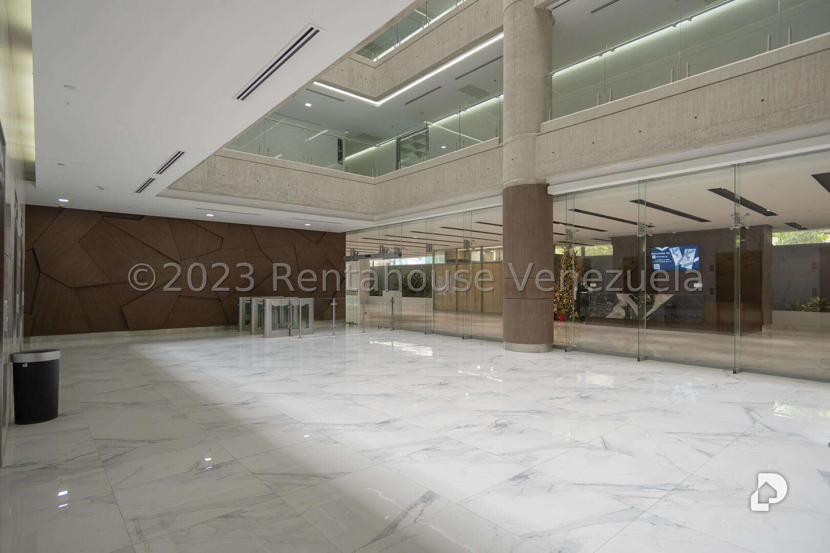 Office in Los Naranjos (del Cafetal), Caracas – 2