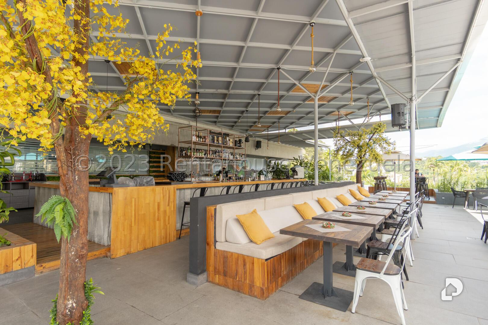 Office in Los Naranjos (del Cafetal), Caracas – 13