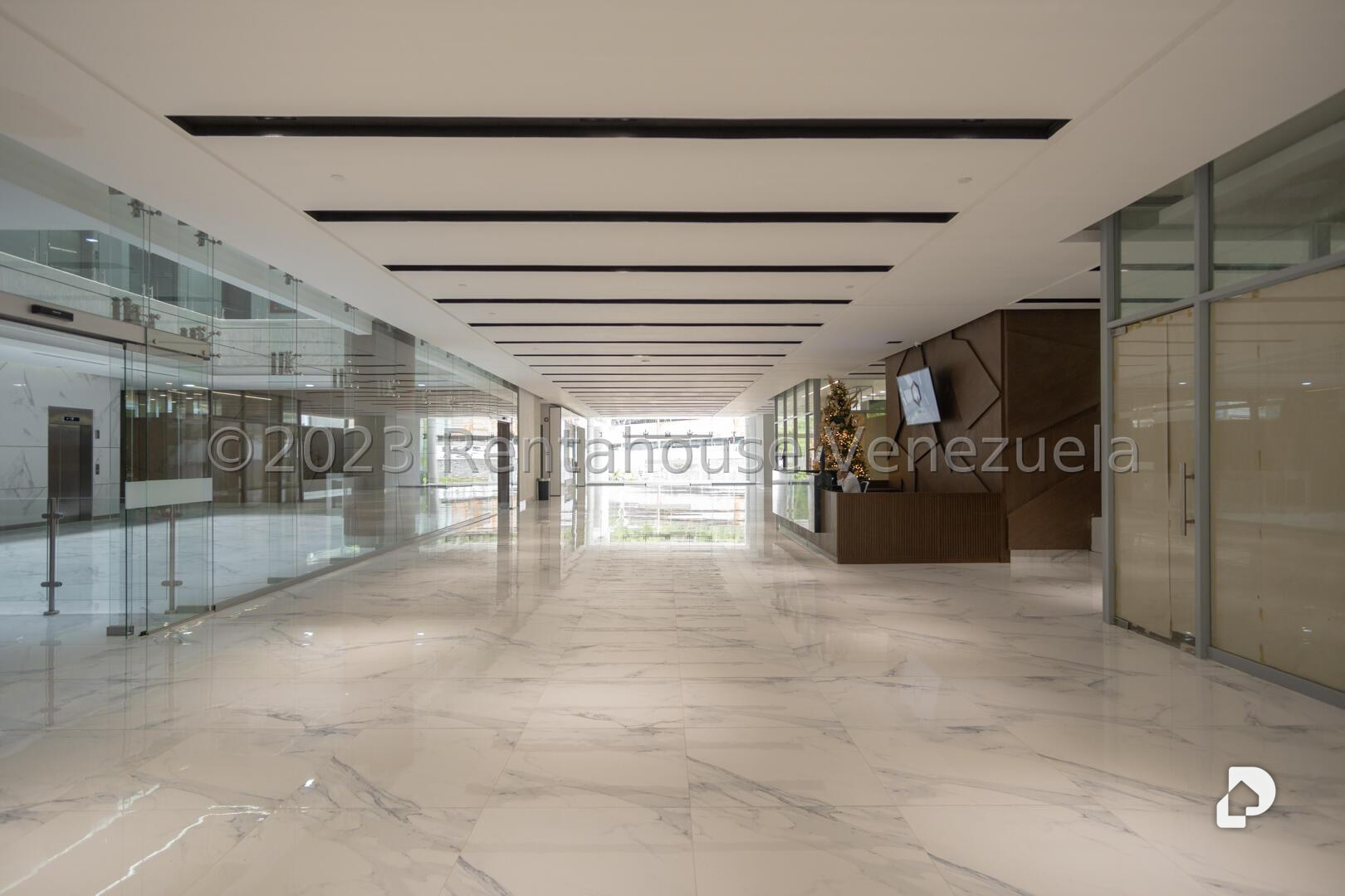 Office in Los Naranjos (del Cafetal), Caracas – 1