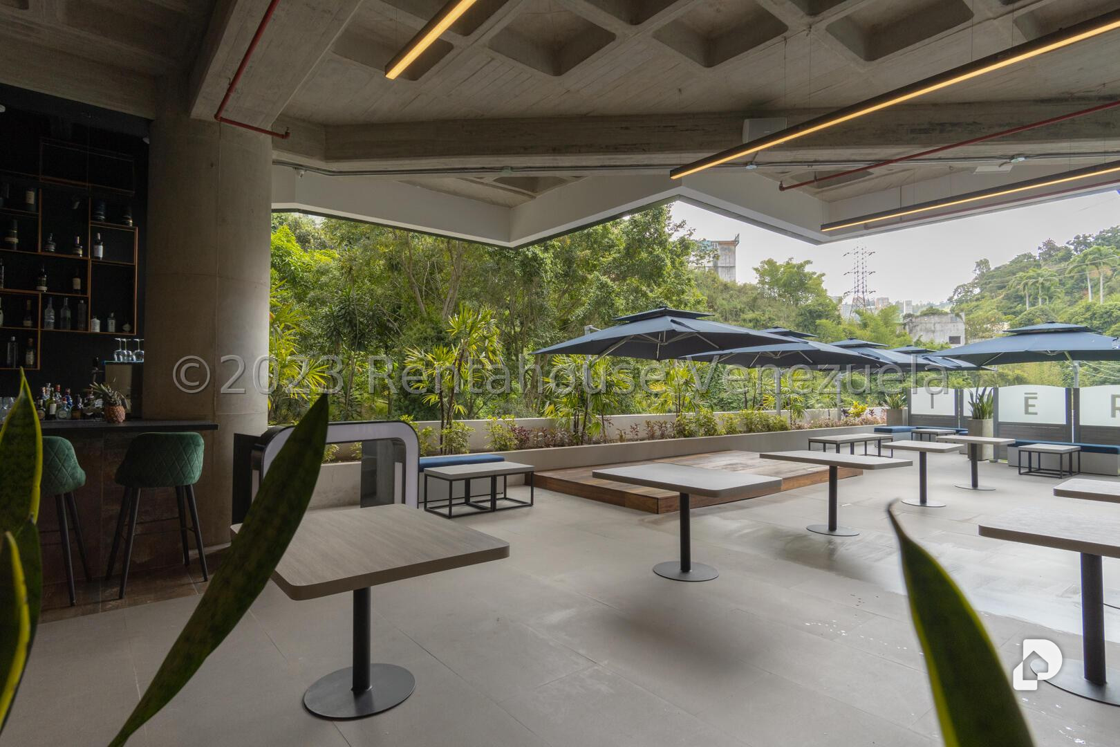 Office in Los Naranjos (del Cafetal), Caracas – 11