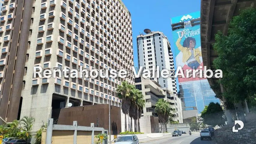 Edificio en Sabana Grande, Caracas – 24