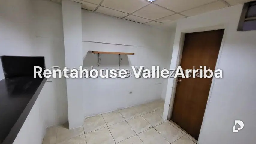 Edificio en Sabana Grande, Caracas – 13