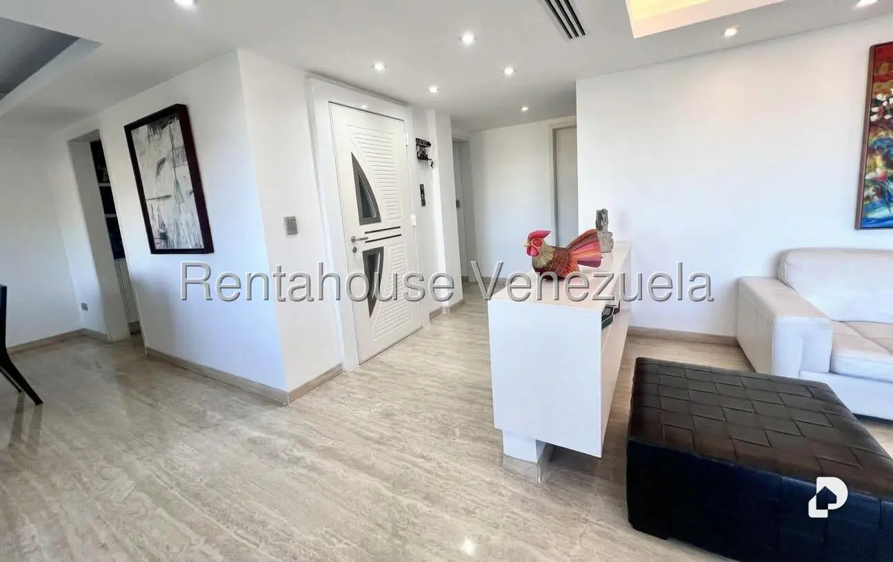 Apartamento en Colinas de Valle Arriba, Caracas – 12