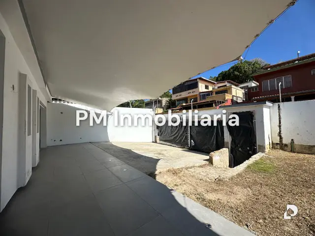 Casa en Cumbres de Curumo, Caracas – 17