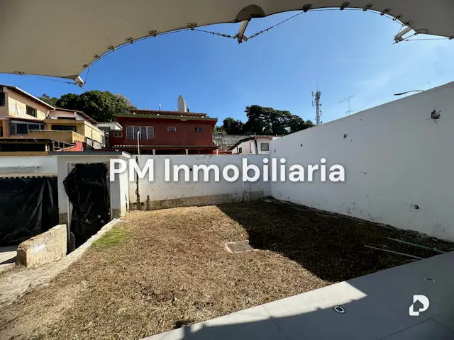 Casa en Cumbres de Curumo, Caracas – 3
