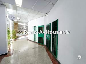 Commercial space in Urbanización Base Aragua, Maracay – 3