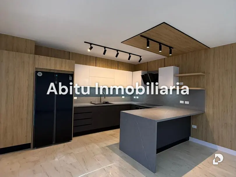 Apartamento en La Boyera, Caracas – 1