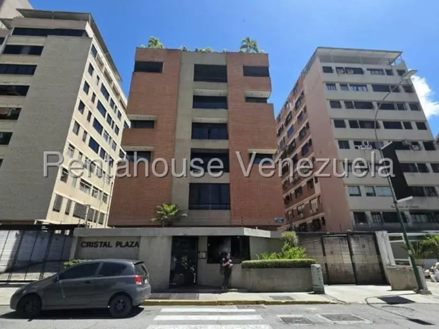 Apartamento en Los Palos Grandes, Caracas - 1