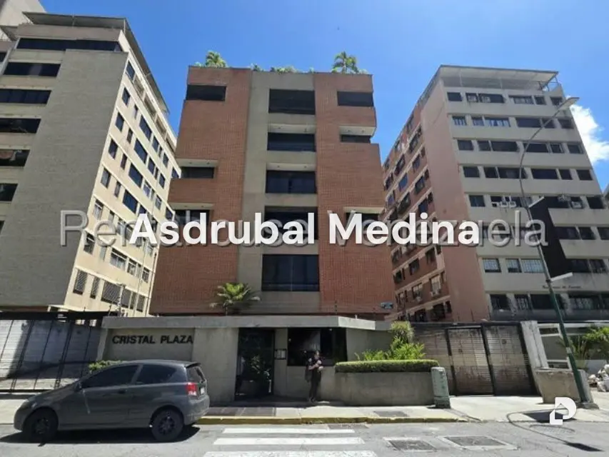Apartamento en Los Palos Grandes, Caracas – 1