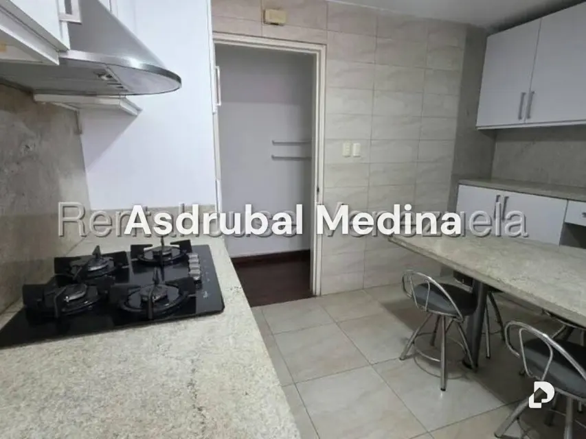 Apartamento en Los Palos Grandes, Caracas – 6
