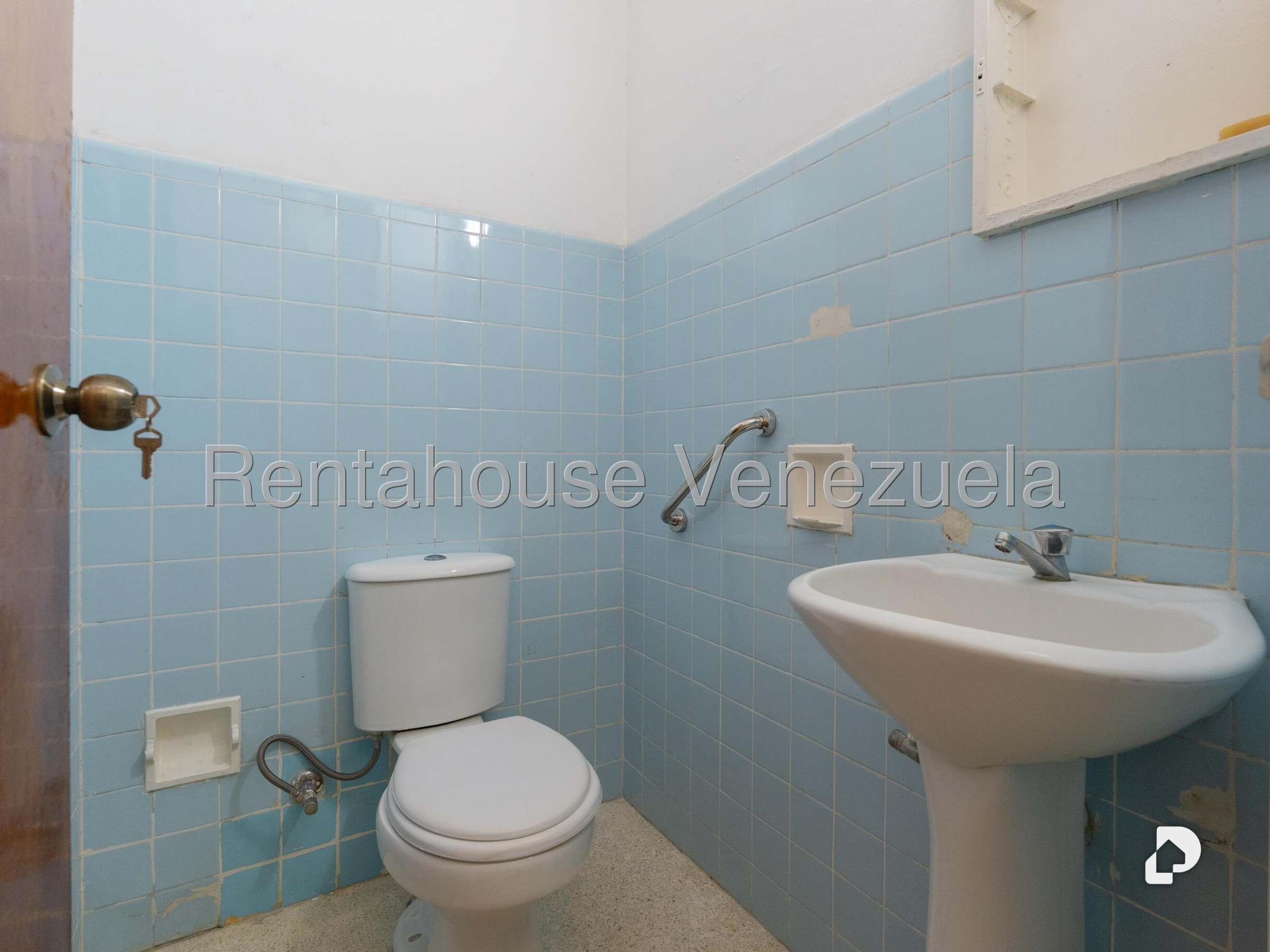 Local comercial en Chuao, Caracas – 10