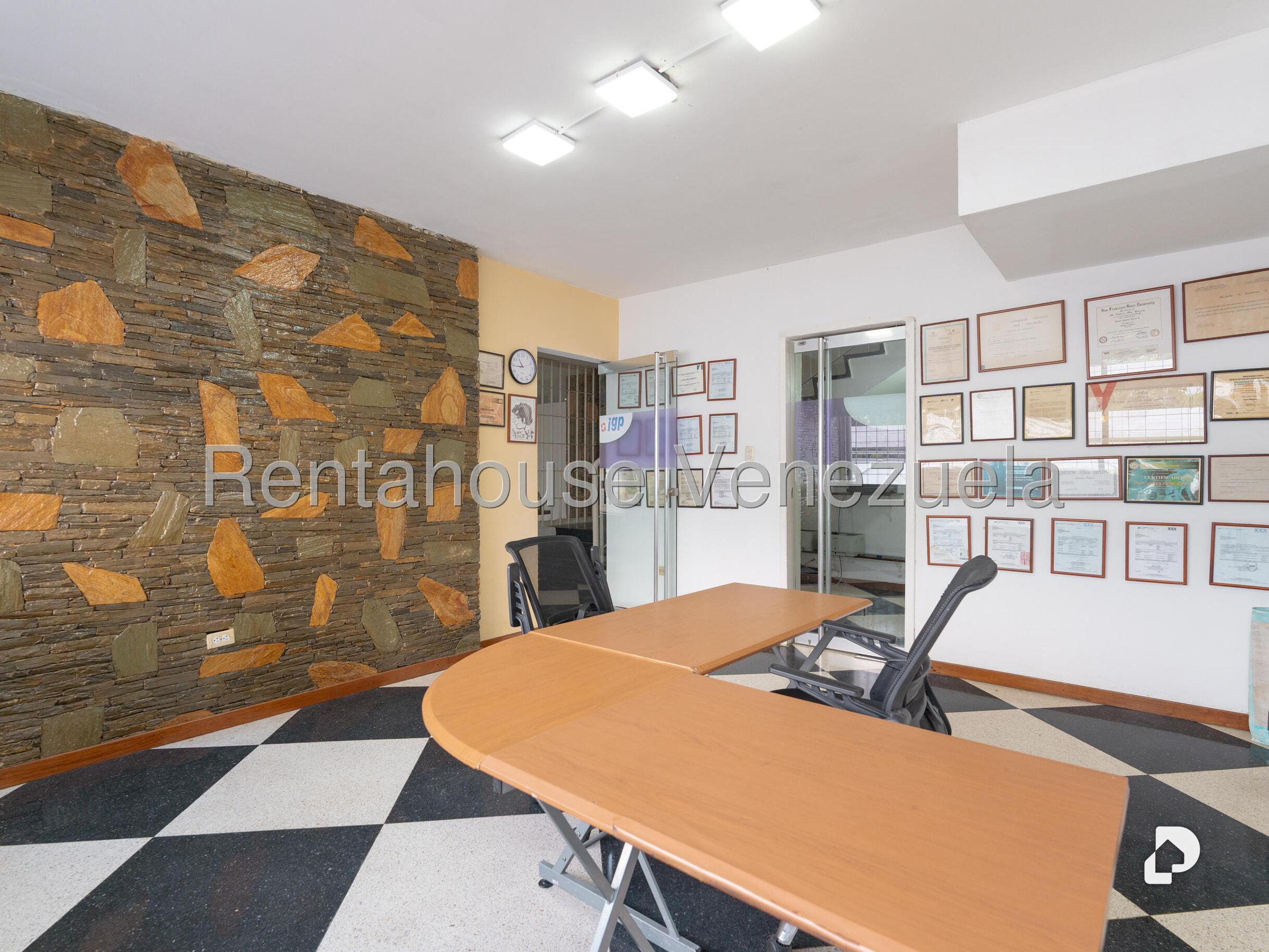 Local comercial en Chuao, Caracas – 27