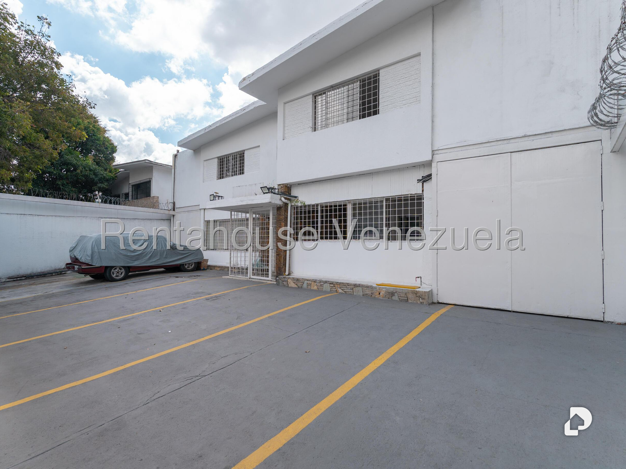 Local comercial en Chuao, Caracas – 4