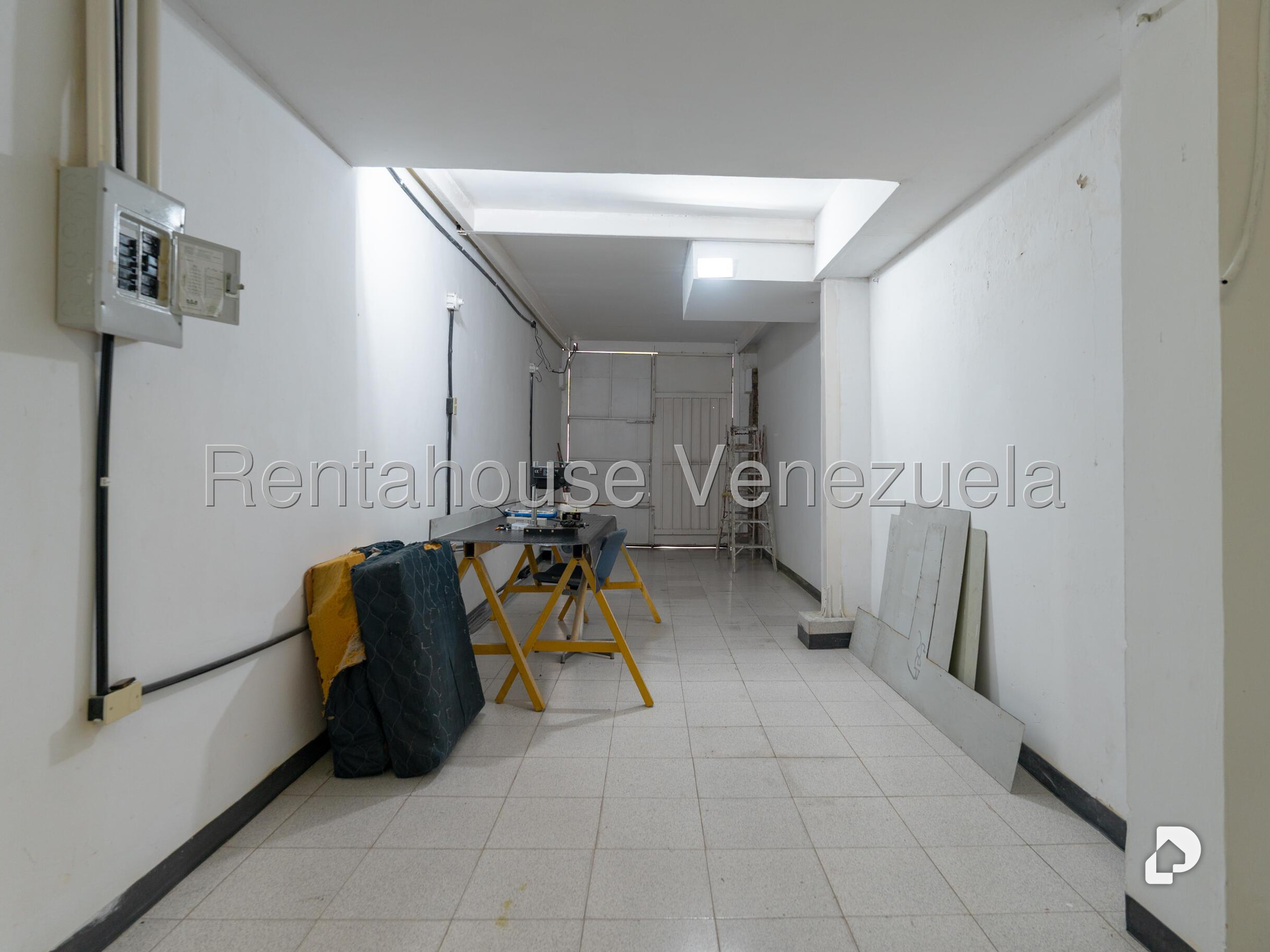 Local comercial en Chuao, Caracas – 22