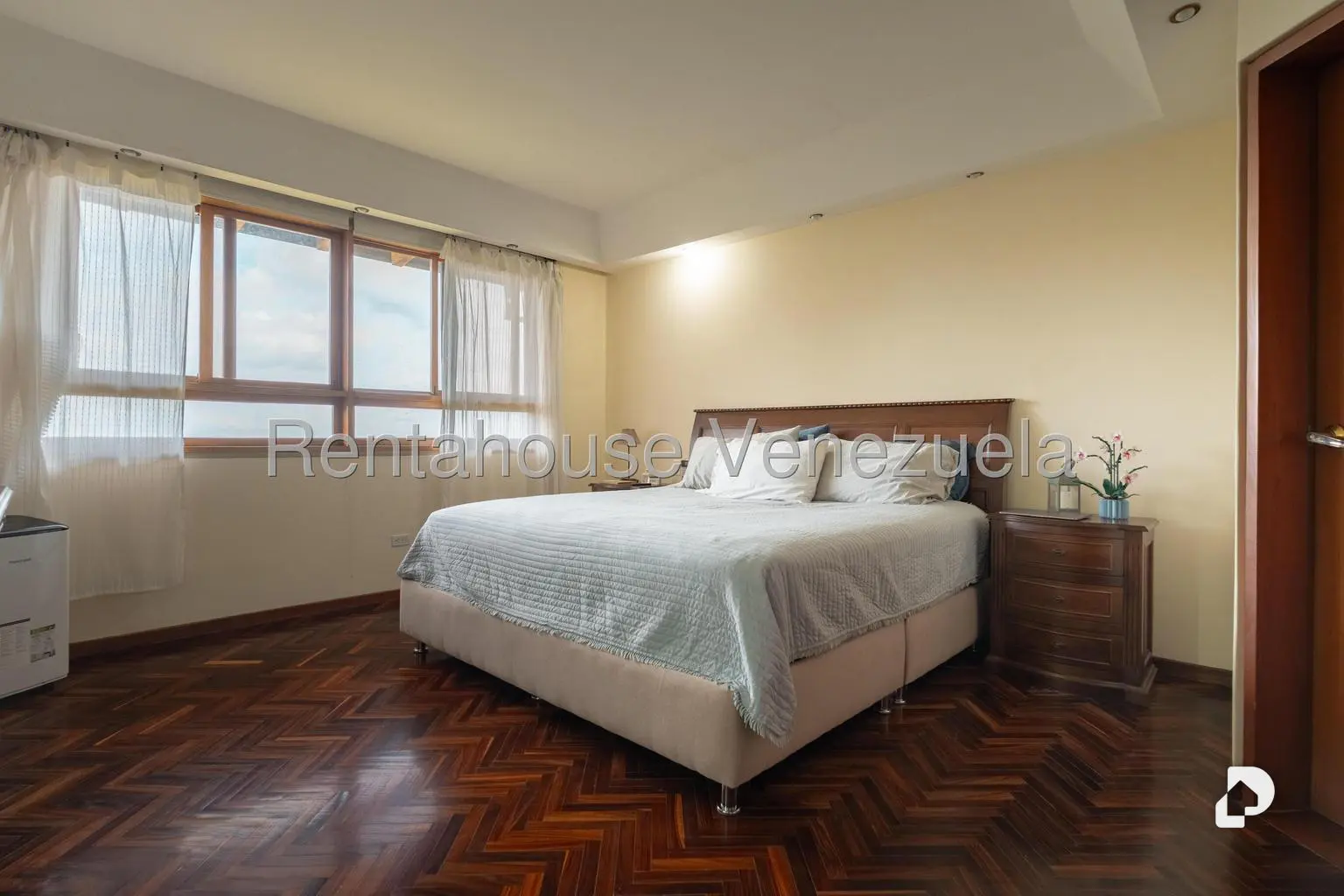 Casa en Oripoto, Caracas – 16