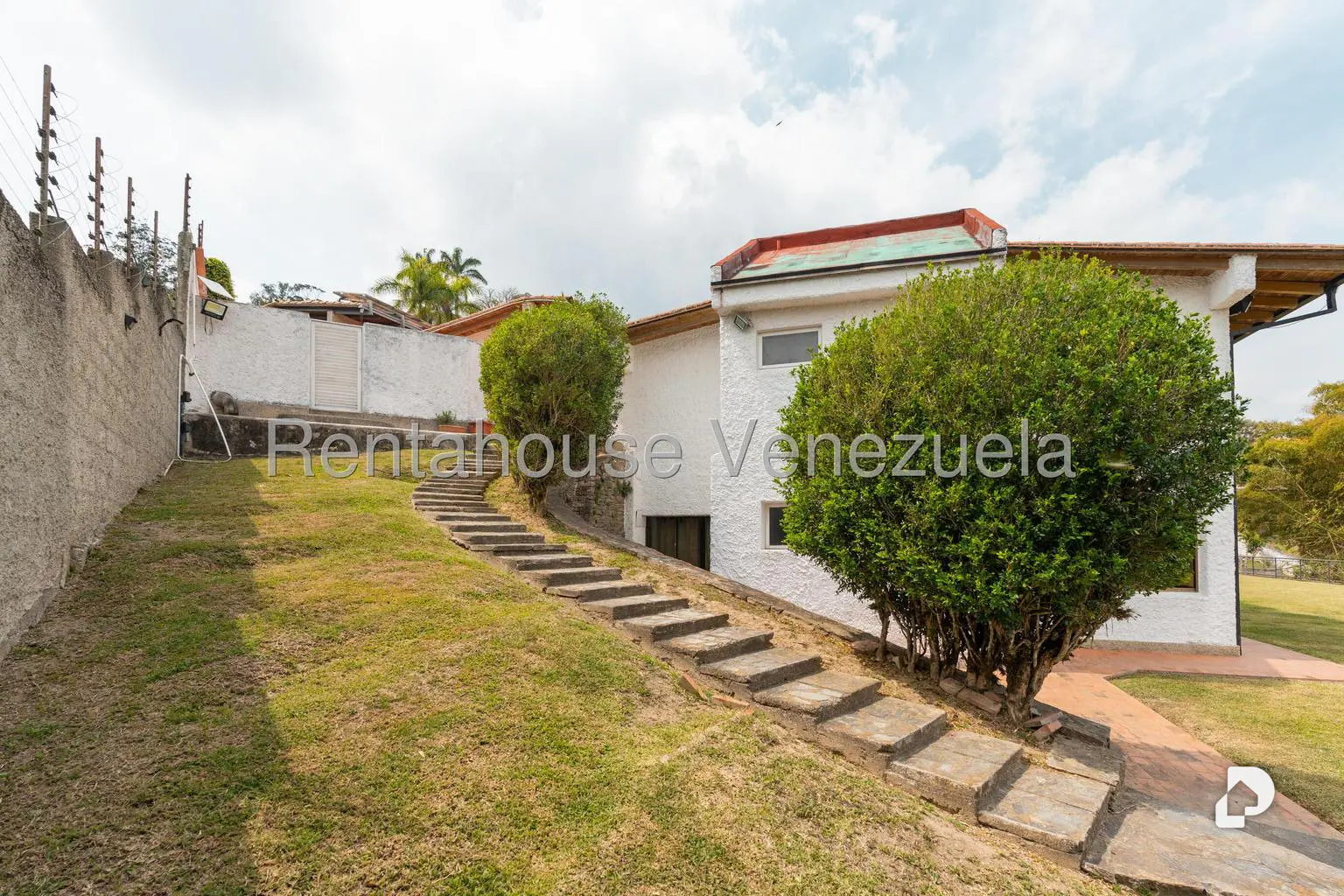 Casa en Oripoto, Caracas – 11