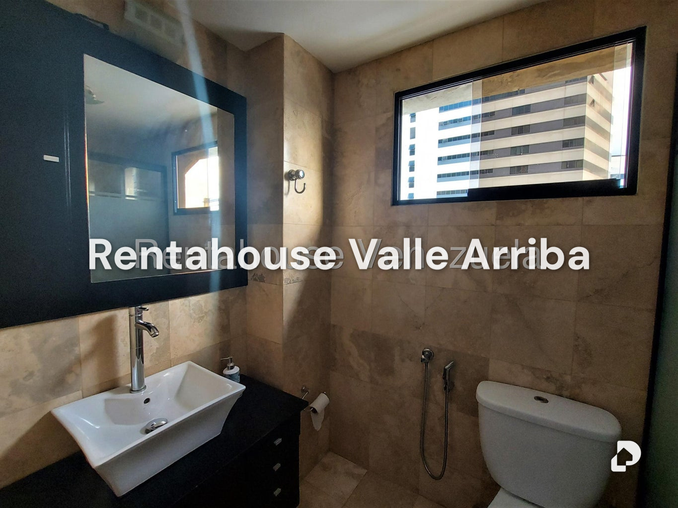 Apartamento en Altamira, Caracas – 16