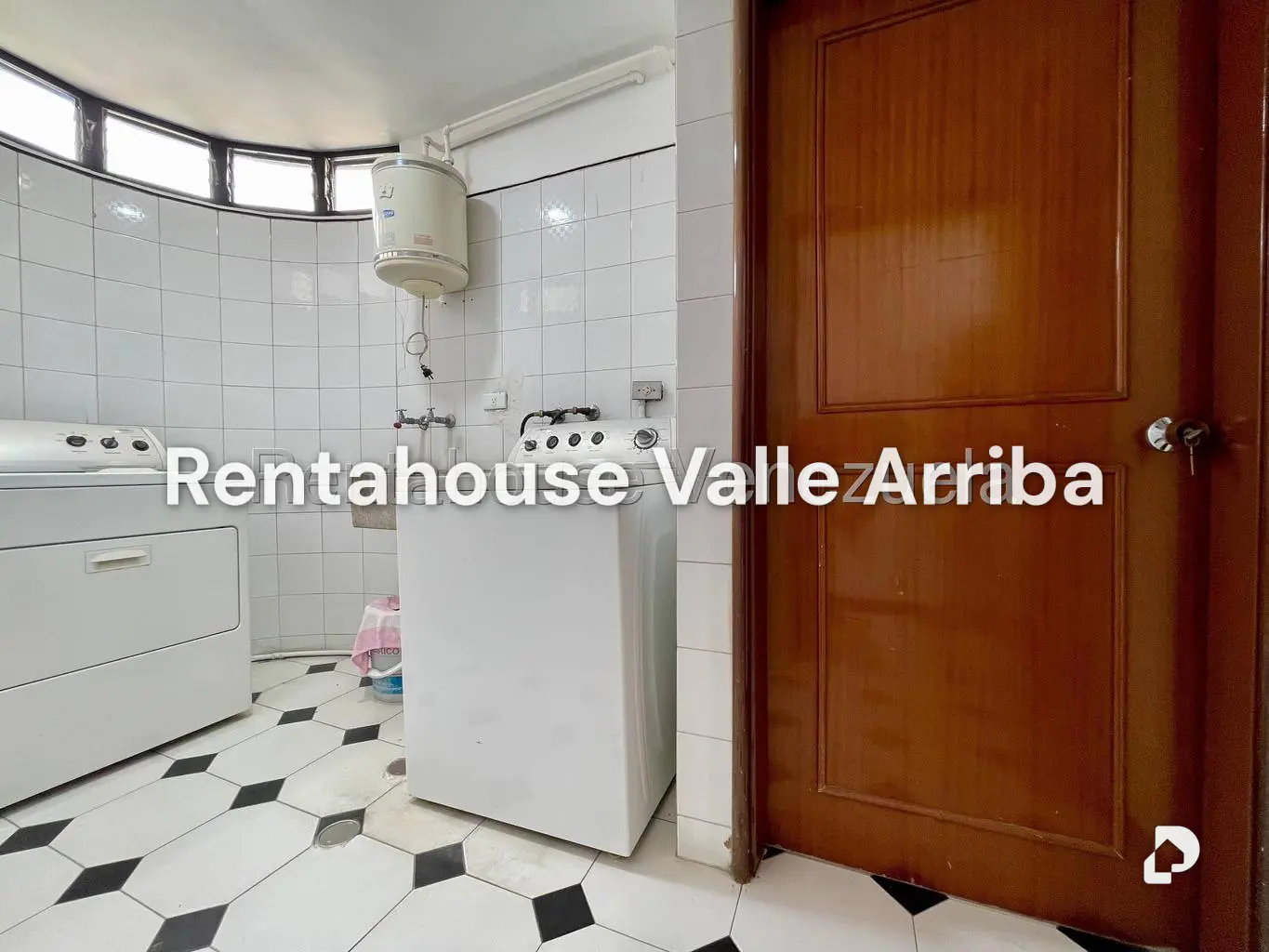 Apartamento en La Florida, Caracas – 29