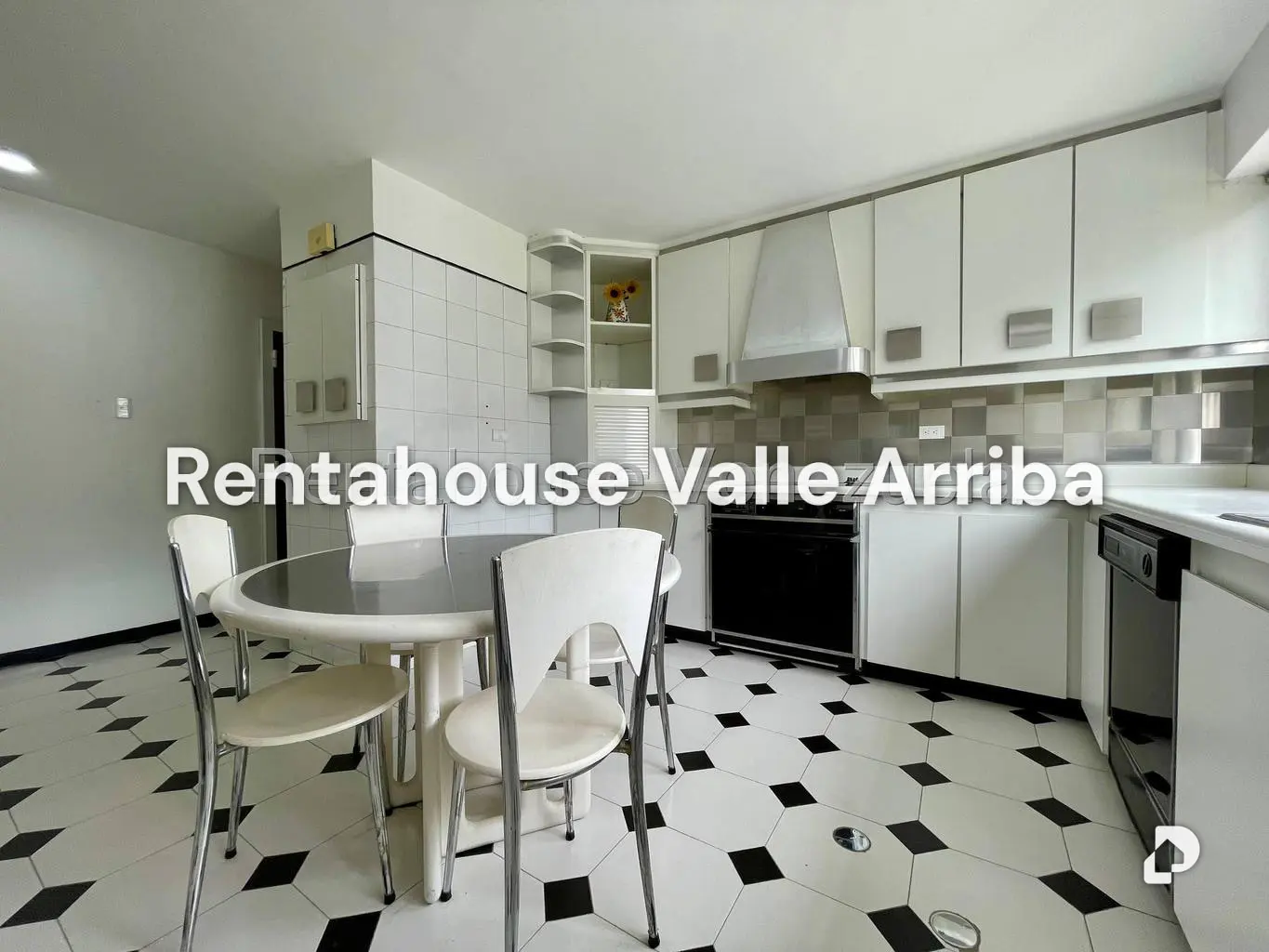 Apartamento en La Florida, Caracas – 28