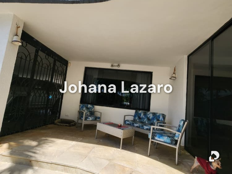 Casa en Colinas de Guataparo, Valencia – 16