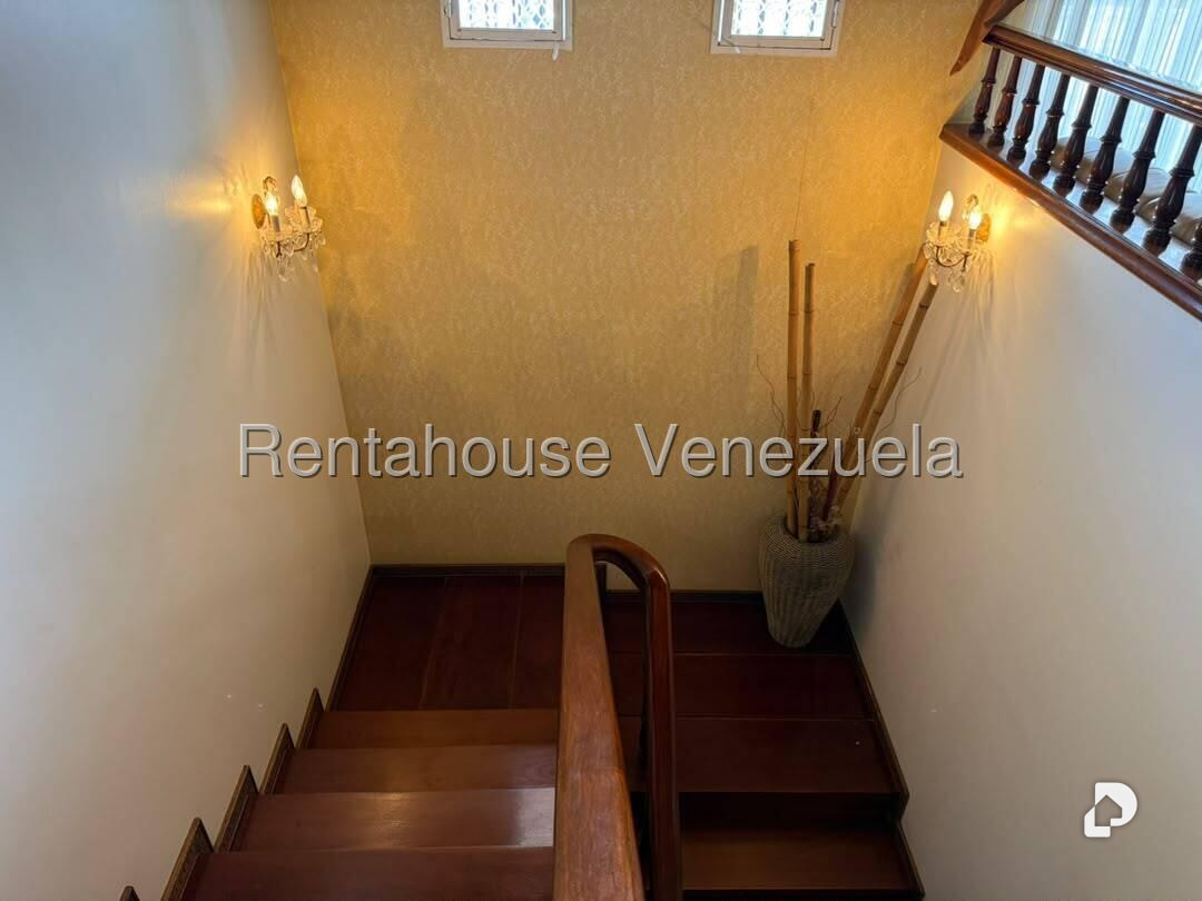 Casa en Santa Paula, Caracas – 30