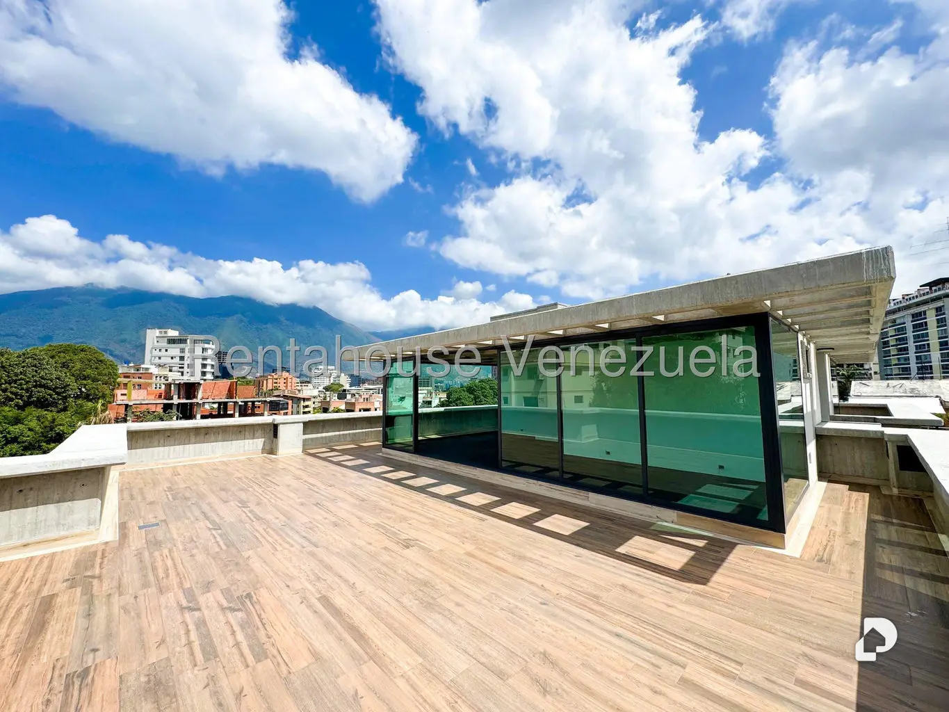 Apartamento en Los Naranjos de las Mercedes, Caracas – 21