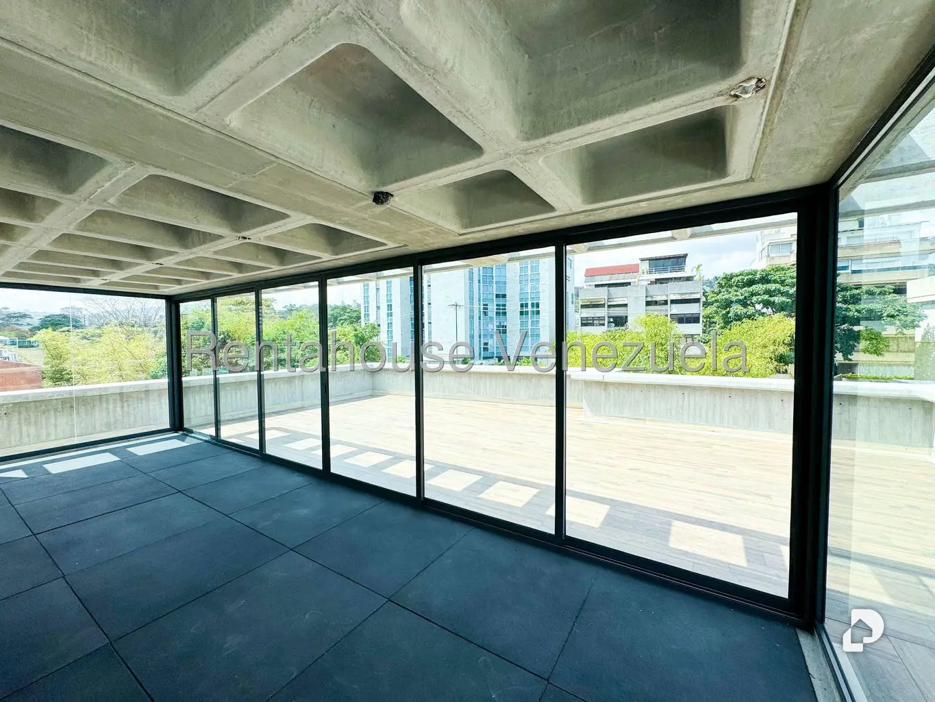 Apartamento en Los Naranjos de las Mercedes, Caracas – 24