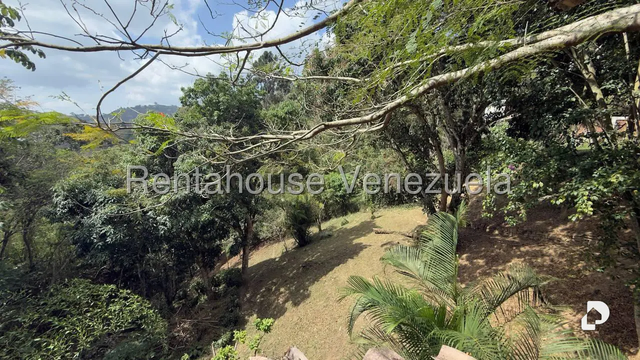 Casa en Oripoto, Caracas – 14