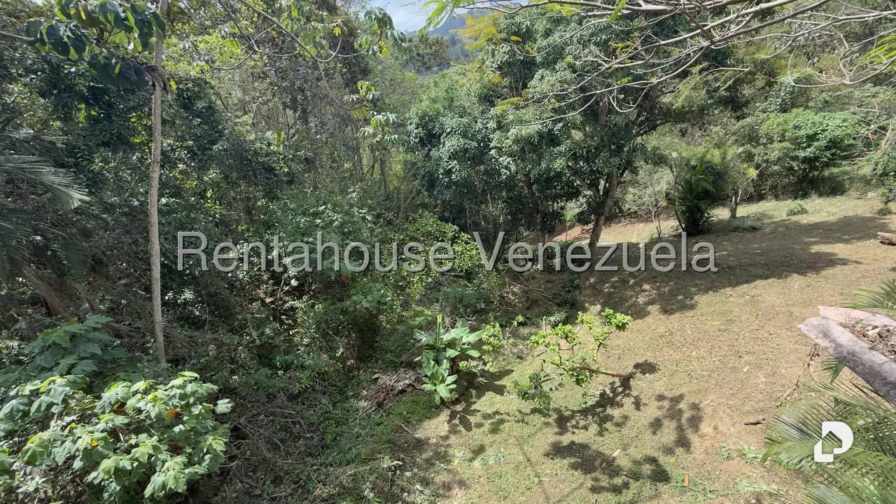 Casa en Oripoto, Caracas – 15