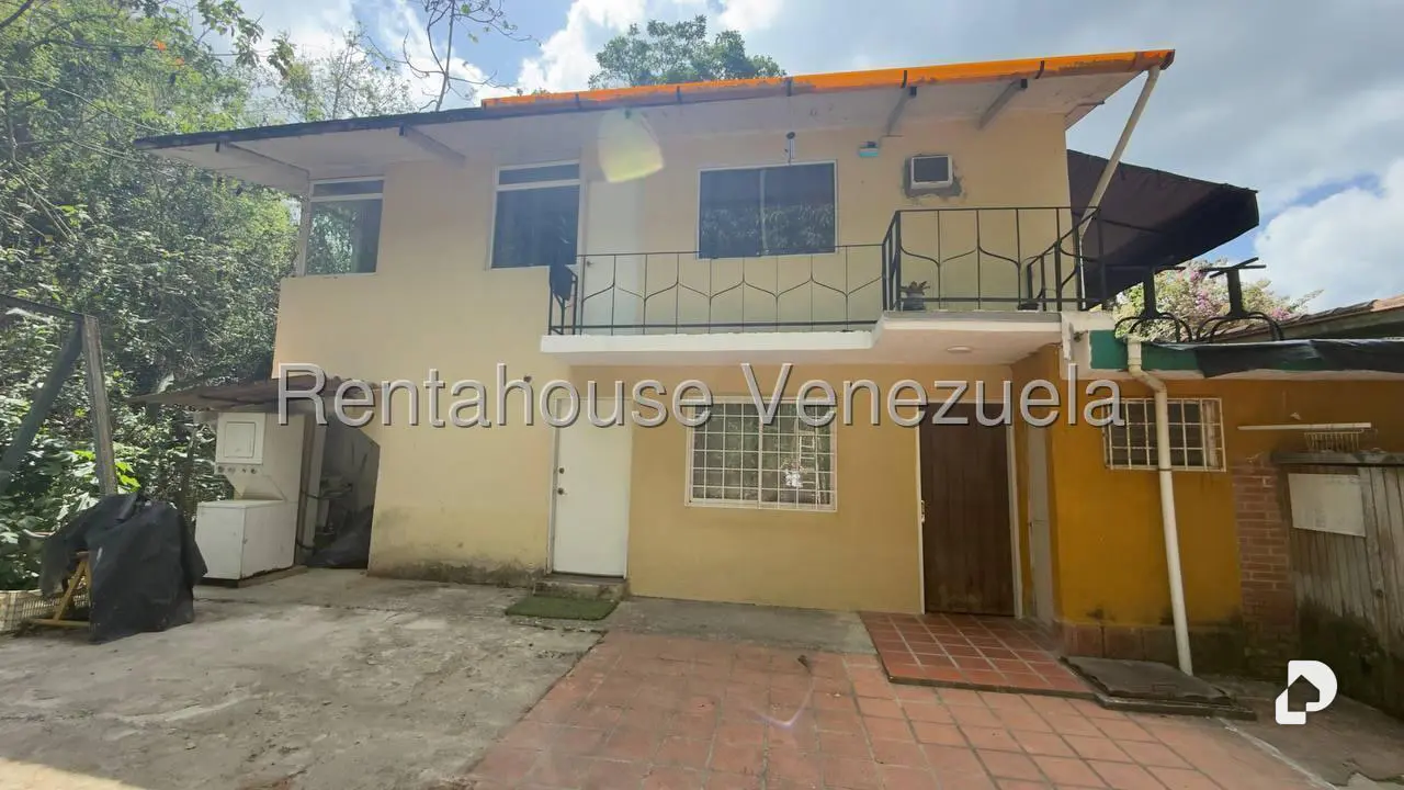 Casa en Oripoto, Caracas – 19