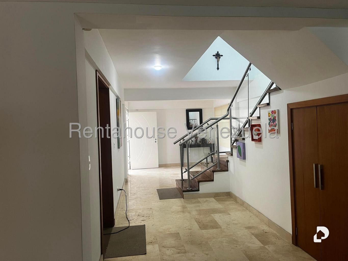 Casa en Oripoto, Caracas – 11
