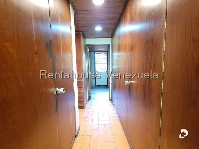 Casa en Prados del Este, Caracas – 21