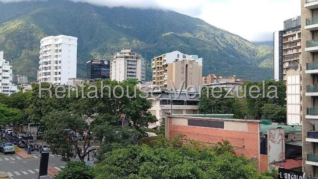 Apartamento en Altamira, Caracas - 1