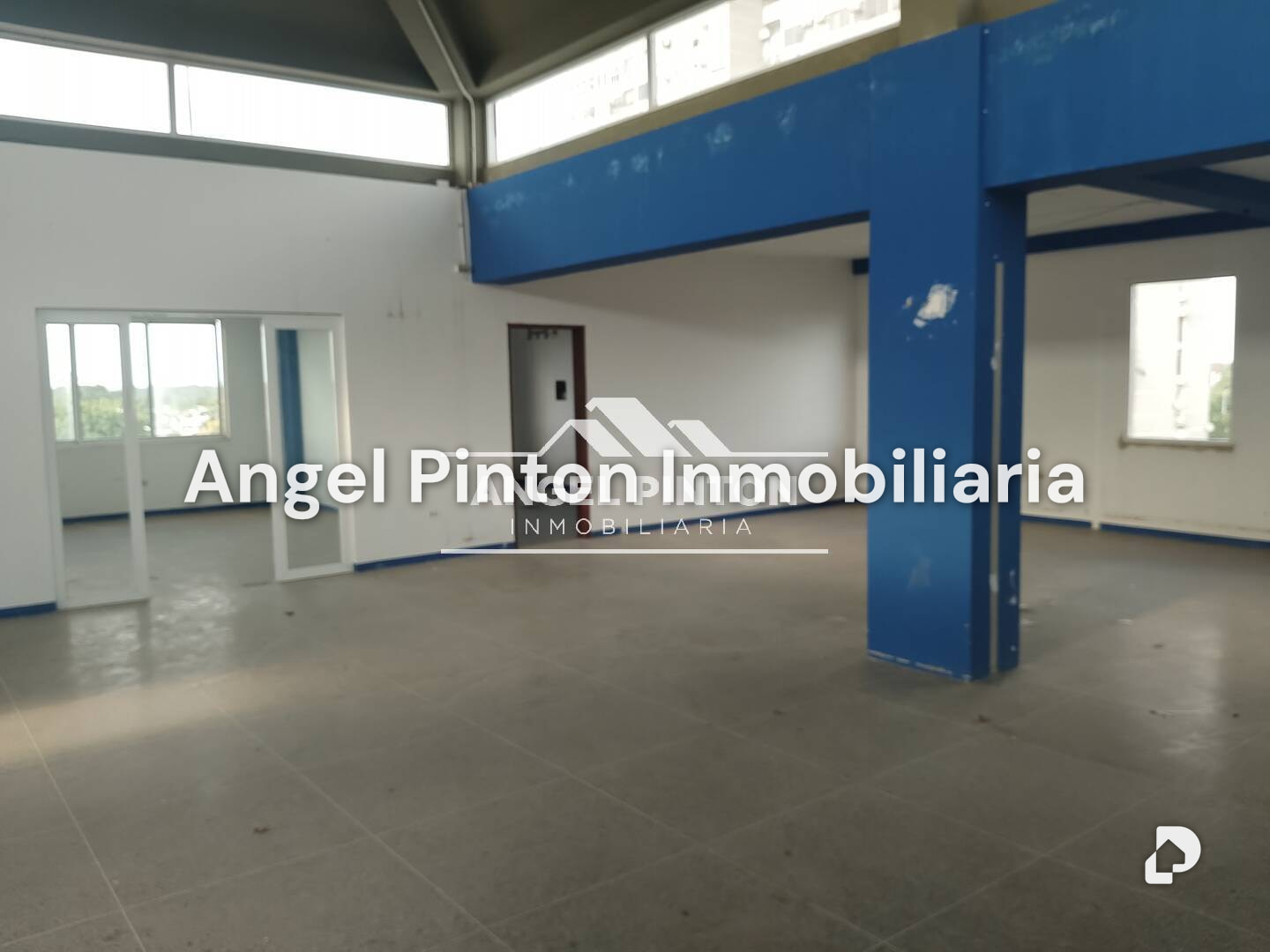 Local comercial en Acuarelas del Sol, Maracaibo – 2