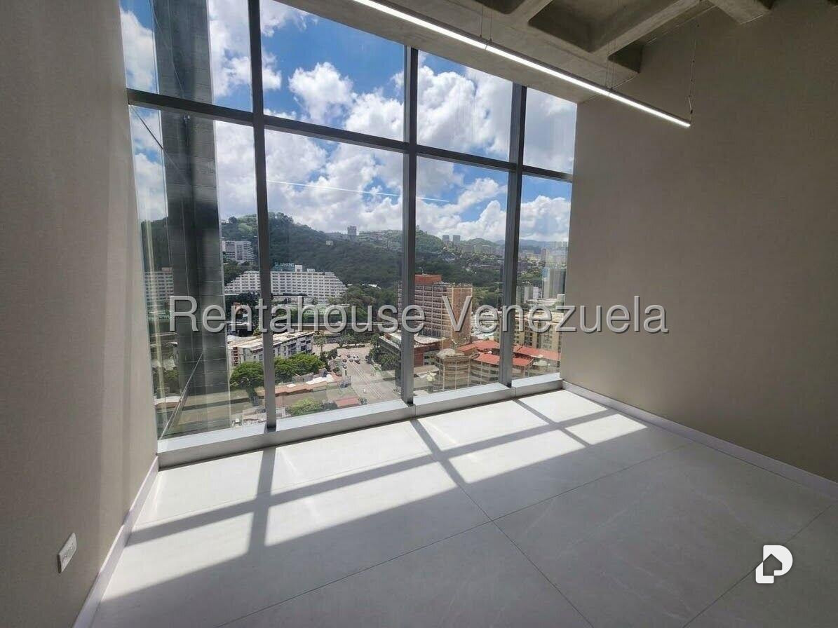 Oficina en Las Mercedes, Caracas – 7