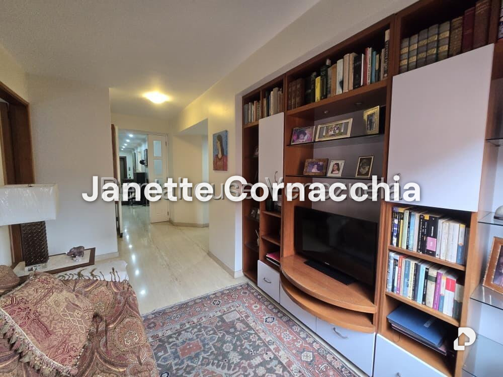 Apartment in Campo Alegre, Caracas – 17