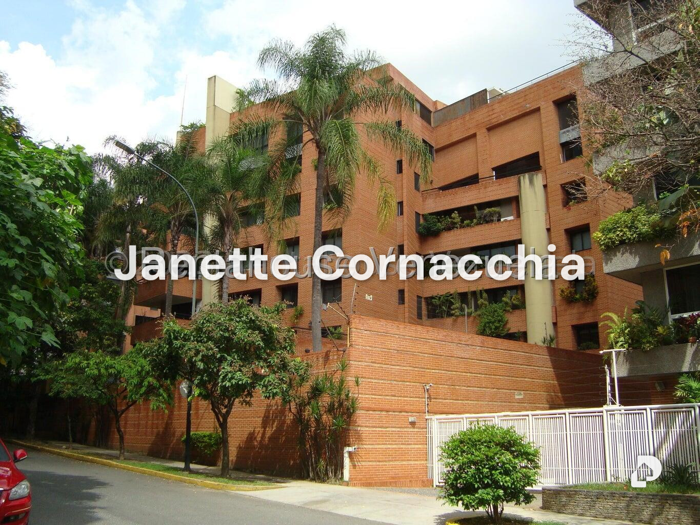 Apartment in Campo Alegre, Caracas – 2