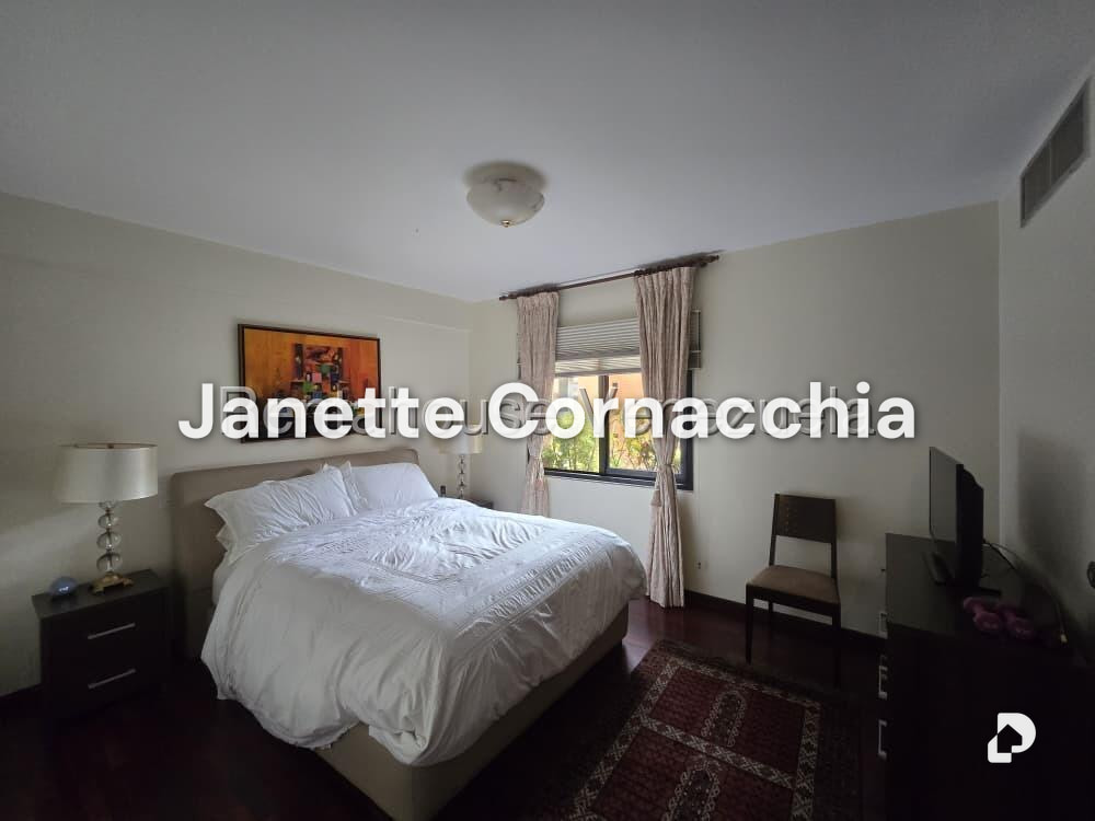 Apartment in Campo Alegre, Caracas – 19