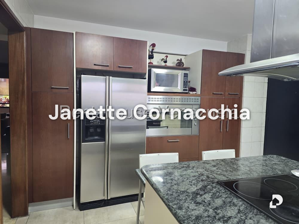 Apartment in Campo Alegre, Caracas – 15