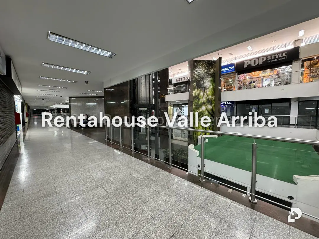 Local comercial en El Cafetal, Caracas – 15