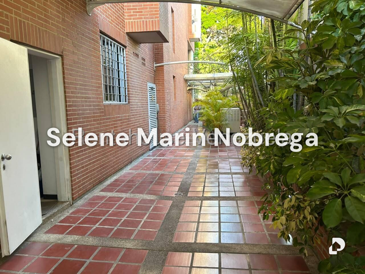 Apartamento en Altamira, Caracas – 13