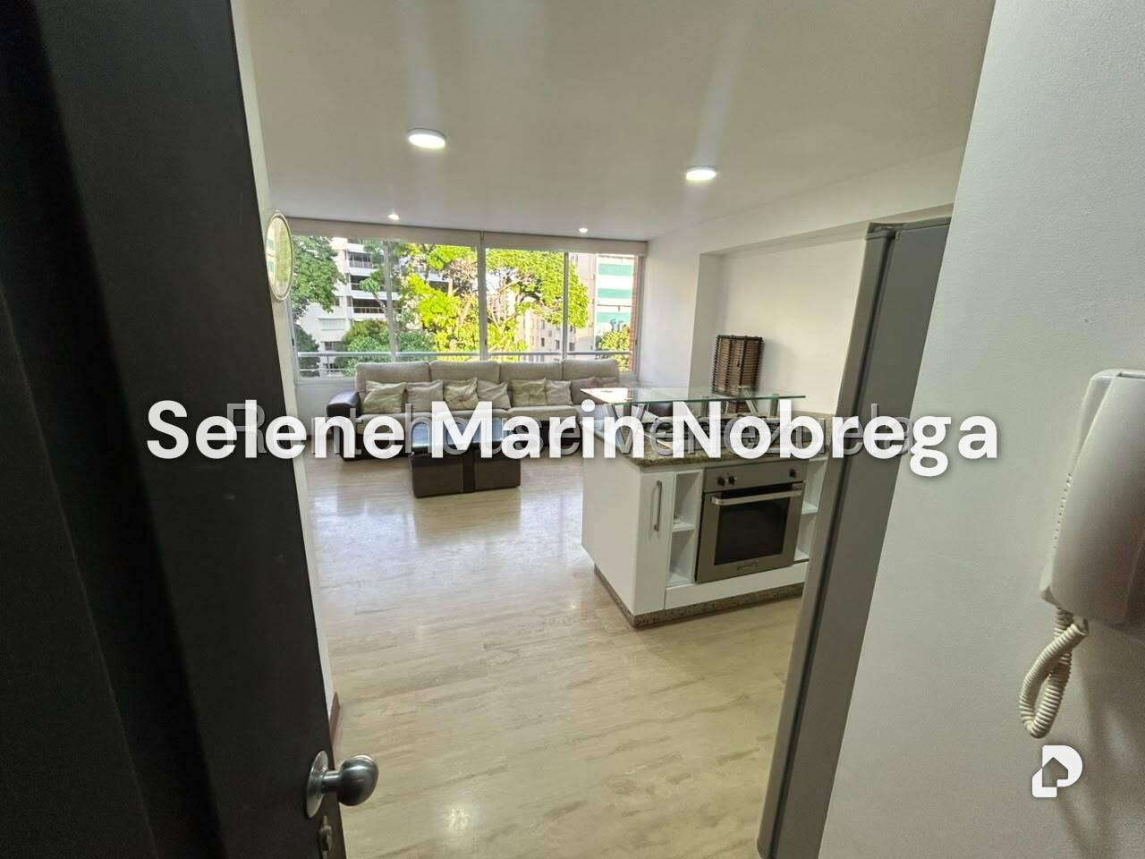 Apartamento en Altamira, Caracas – 2